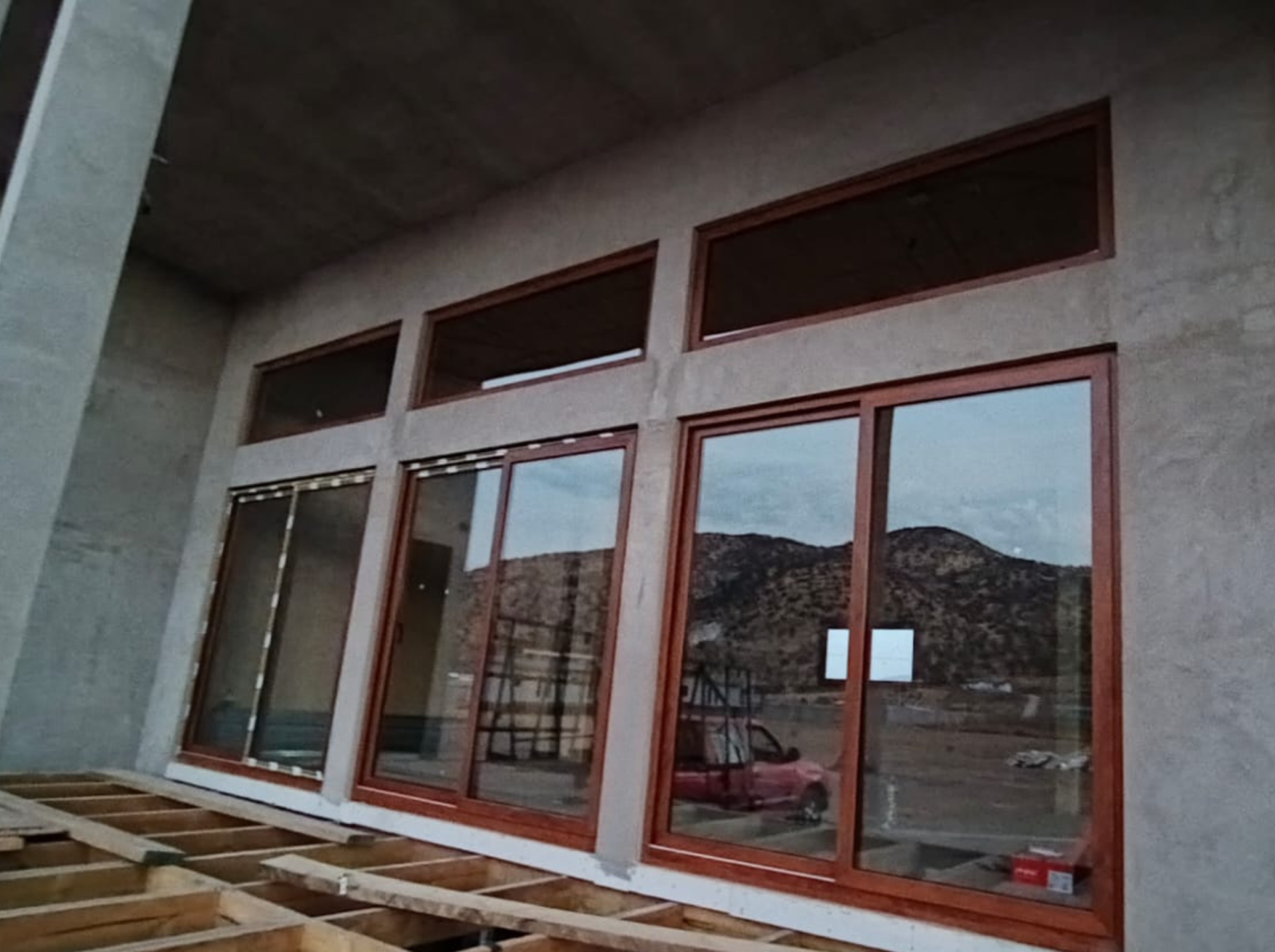 Fabricación e instalación de ventanas de PVC para Víctor Quiroz, Tiltil